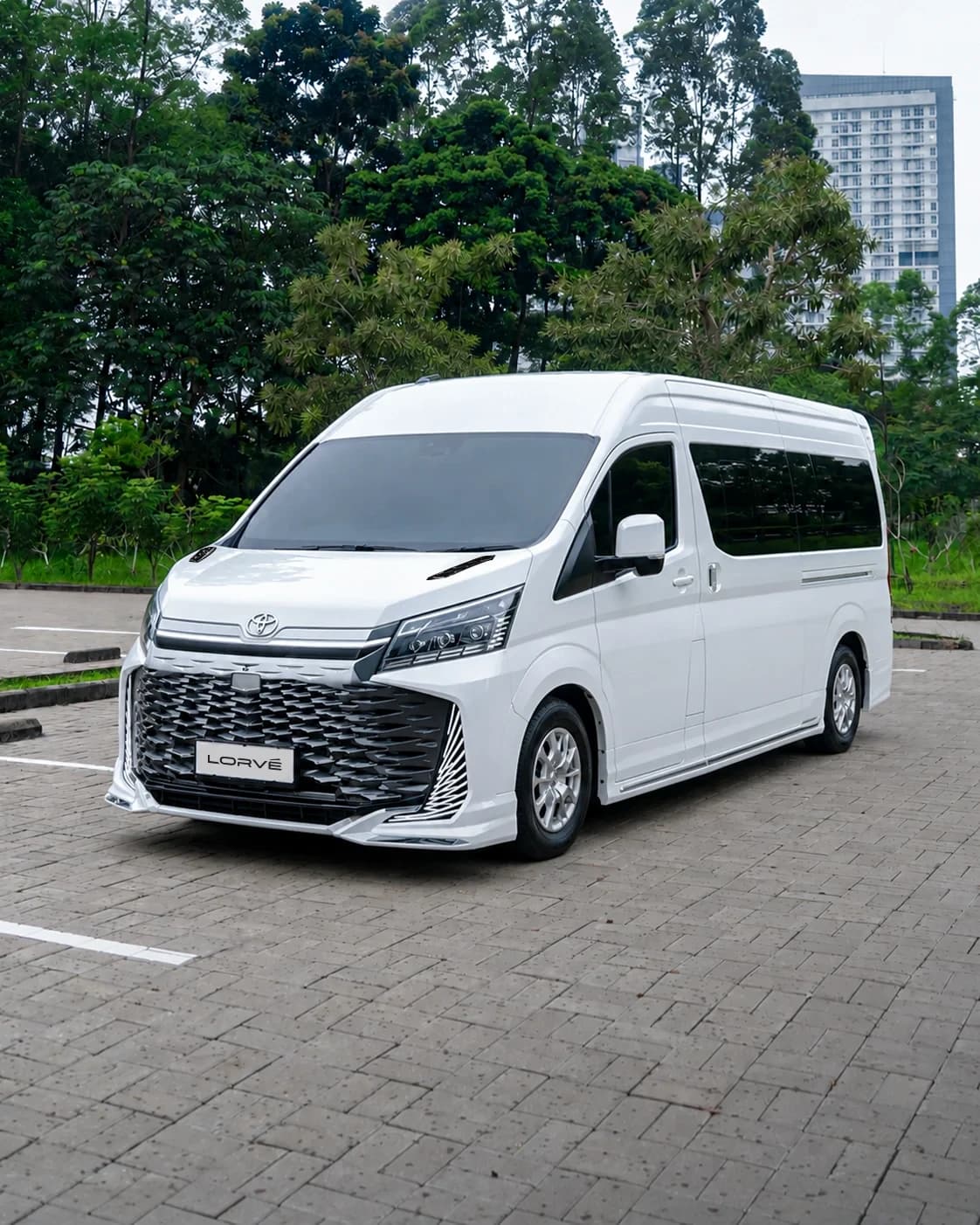 Hiace Premio Luxury 7 Penumpang